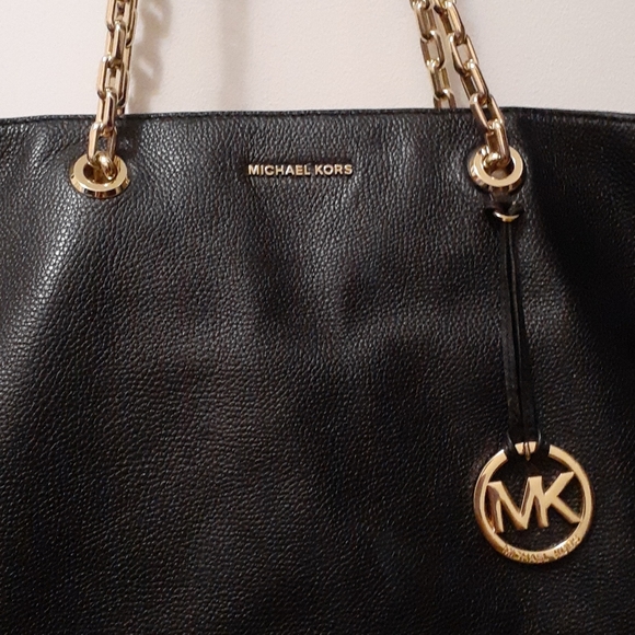 Michael Kors black leather hand bag - Picture 2 of 10